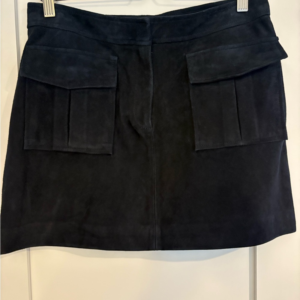 THEORY - Lupah 100% Goat Leather
Mini Skirt (dark blue) NWOT